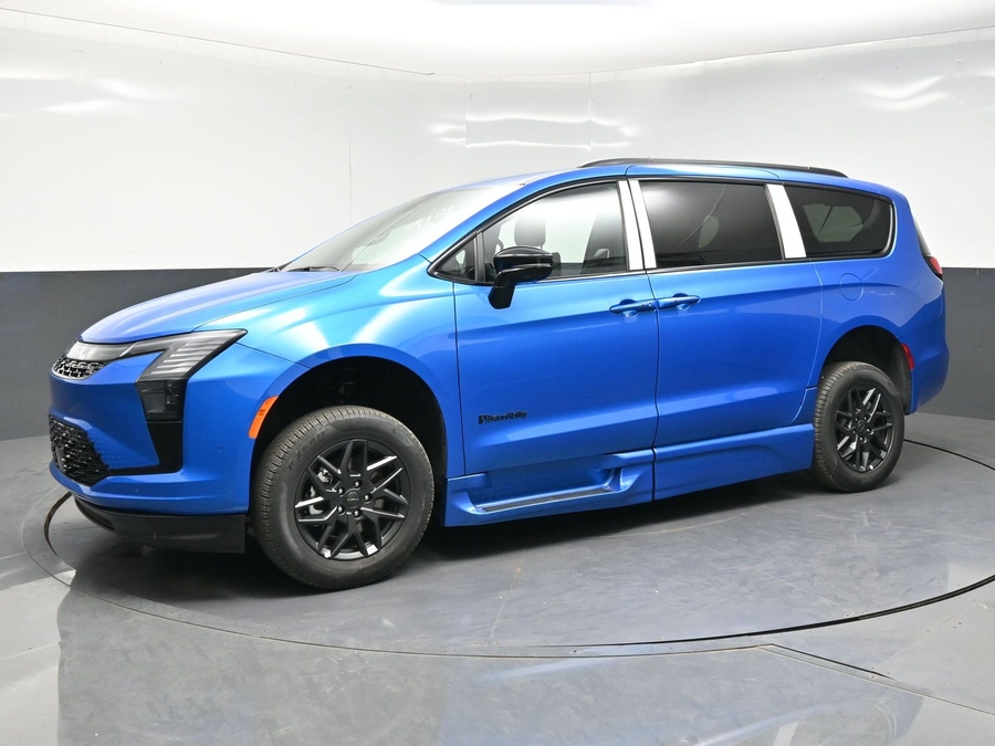 New 2027 Chrysler Pacifica Select Sport - BraunAbility Side Entry Fold Out Automatic Ramp