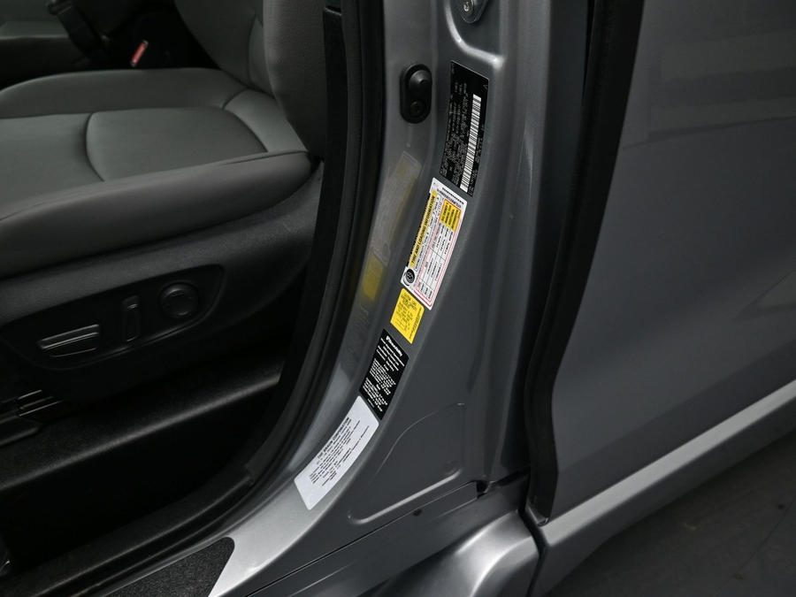New 2025 Toyota Sienna Hybrid XLE Plus - BraunAbility Side Entry Entry Fold Out Automatic Ramp