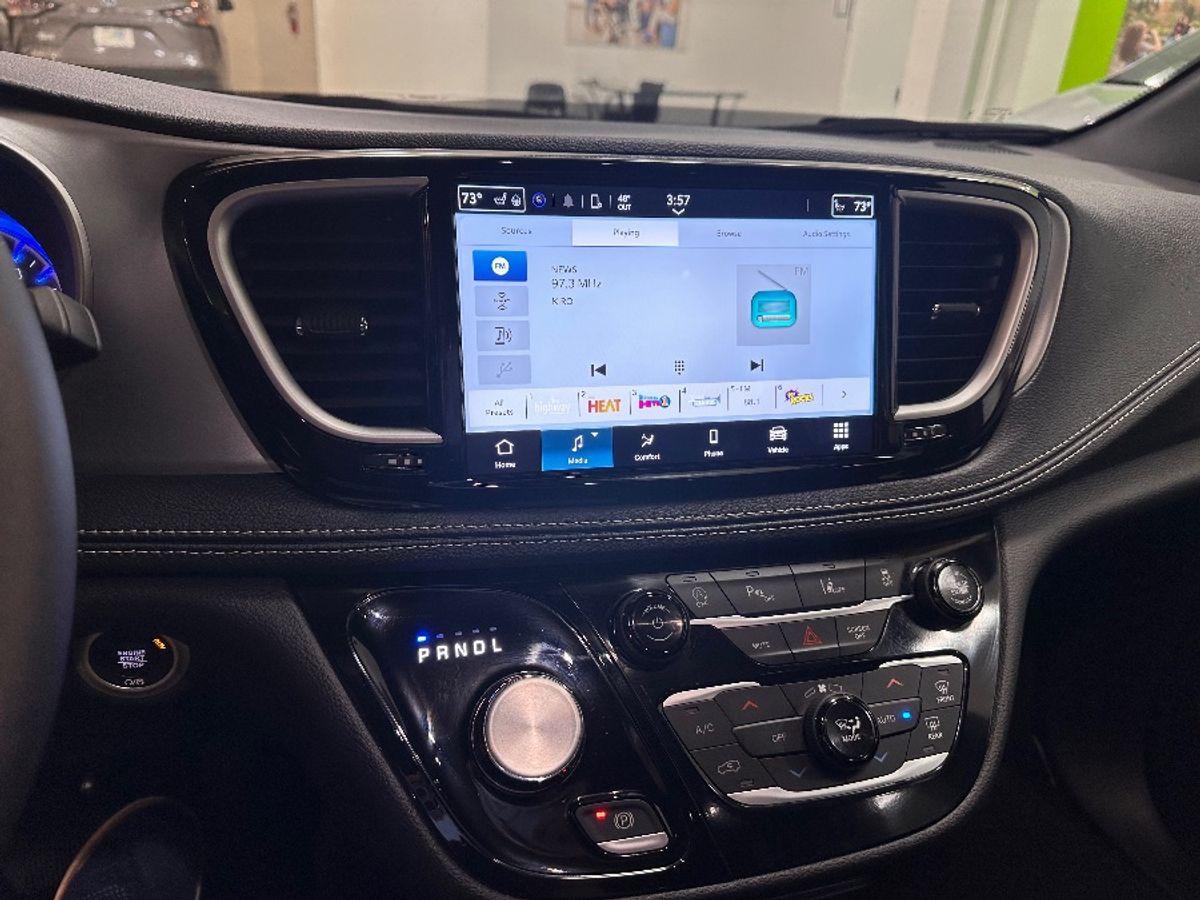 2024 CHRYSLER PACIFICA - Image 20