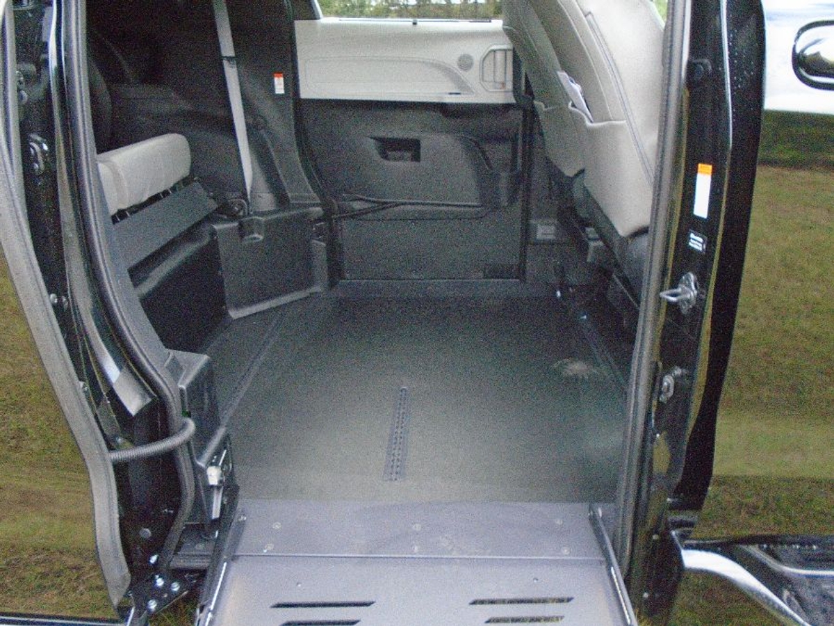 2025 TOYOTA SIENNA - Image 11