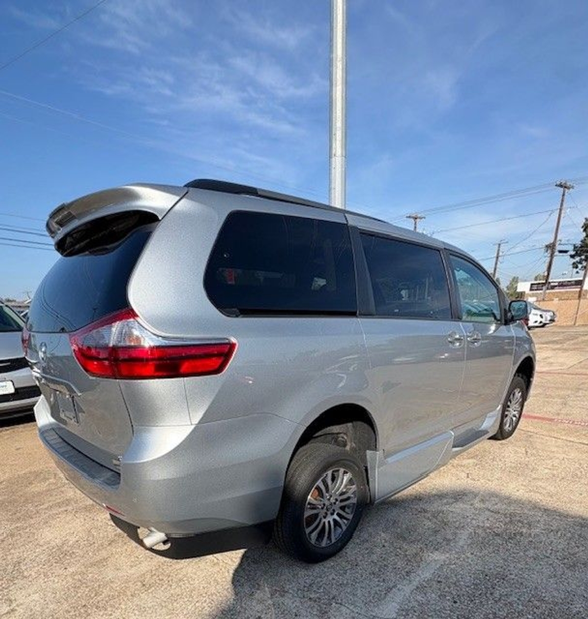 2020 TOYOTA SIENNA - Image 10
