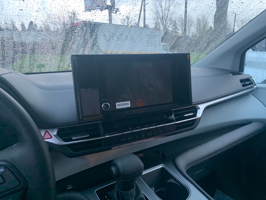 New 2026 Toyota Sienna Hybrid LE - Vantage Mobility Rear Entry Entry Fold Out Manual Ramp