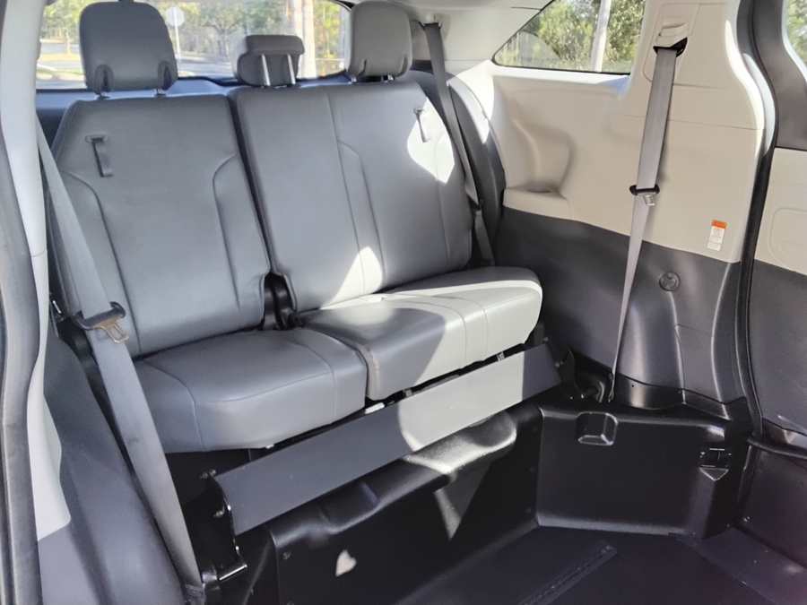 Black Toyota Sienna image number 11