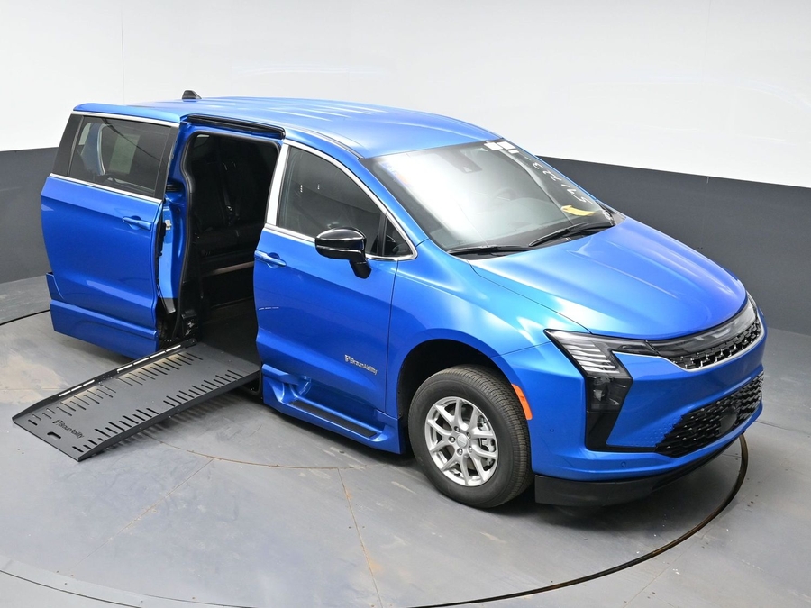 Blue Chrysler Pacifica image number 21