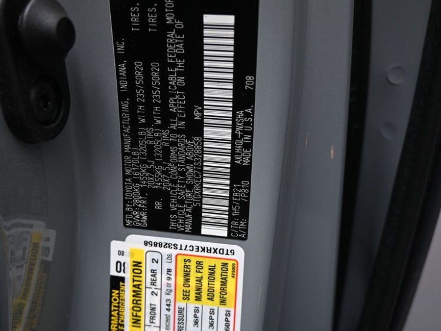 New 2026 Toyota Sienna Hybrid XSE Sport - BraunAbility Side Entry In Floor Automatic Ramp
