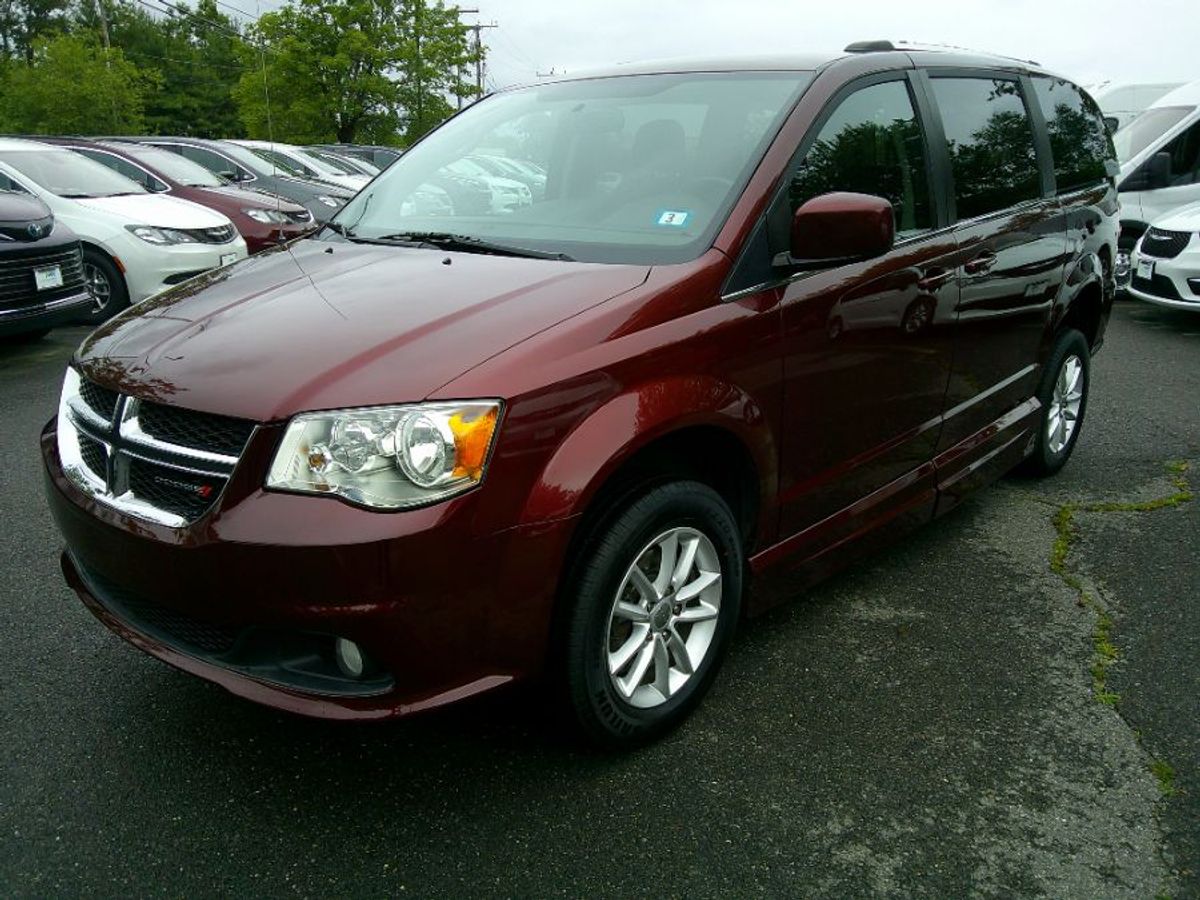 Red Dodge Grand Caravan image number 6