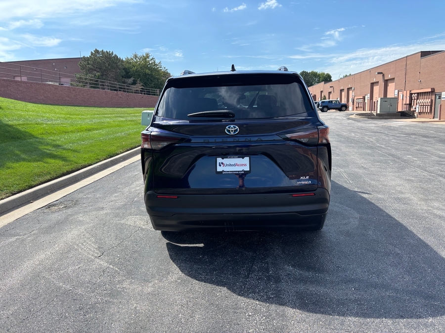 Used 2023 Toyota Sienna Hybrid XLE Plus - BraunAbility Side Entry Fold Out Automatic Ramp