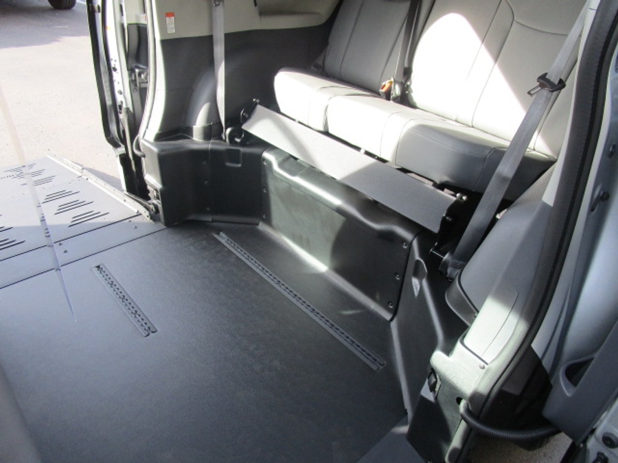 New 2025 Toyota Sienna Hybrid XLE Plus - BraunAbility Side Entry Entry Fold Out Automatic Ramp