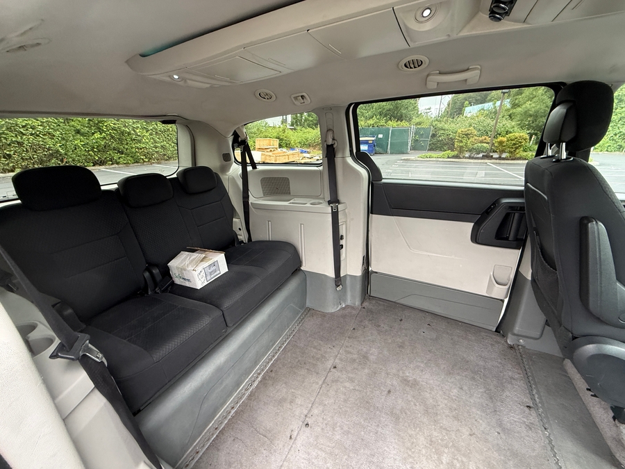 Used 2010 Dodge Grand Caravan SXT - VMI Side Entry In Floor Automatic Ramp
