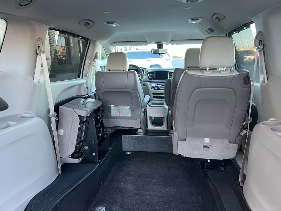 Used 2018 Chrysler Pacifica Touring L - BraunAbility Rear Entry Entry Fold Out Manual Ramp