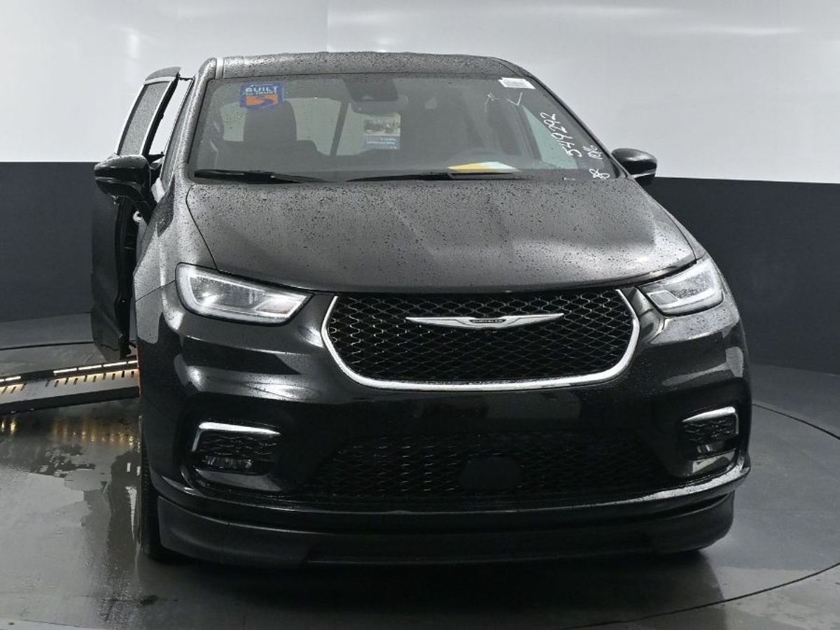 2025 CHRYSLER PACIFICA - Image 3