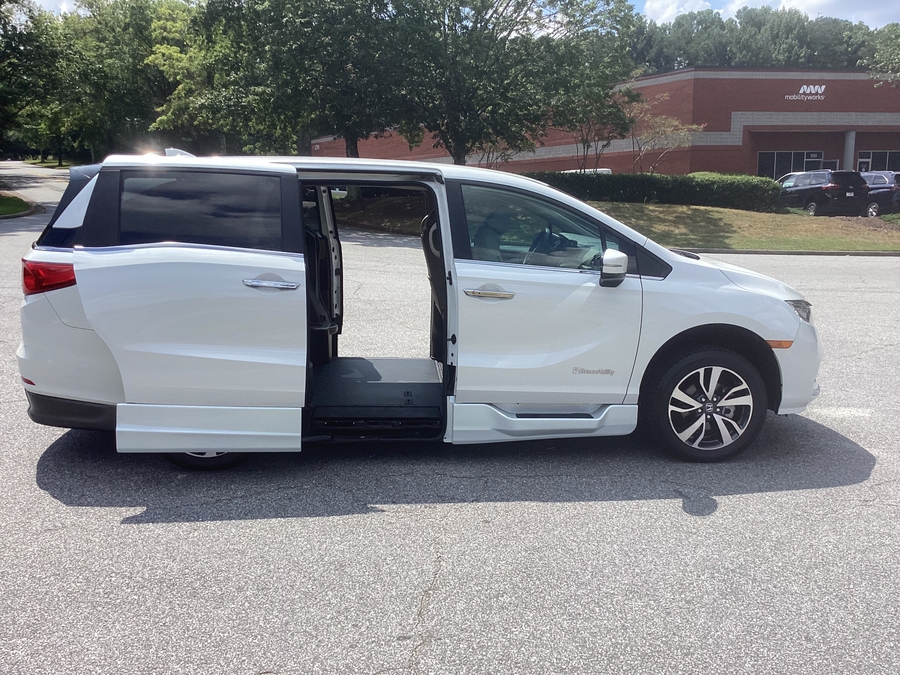  Honda Odyssey image number 8