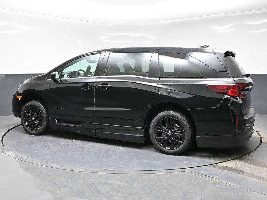 New 2026 Honda Odyssey Sport - BraunAbility Side Entry Entry In Floor Automatic Ramp