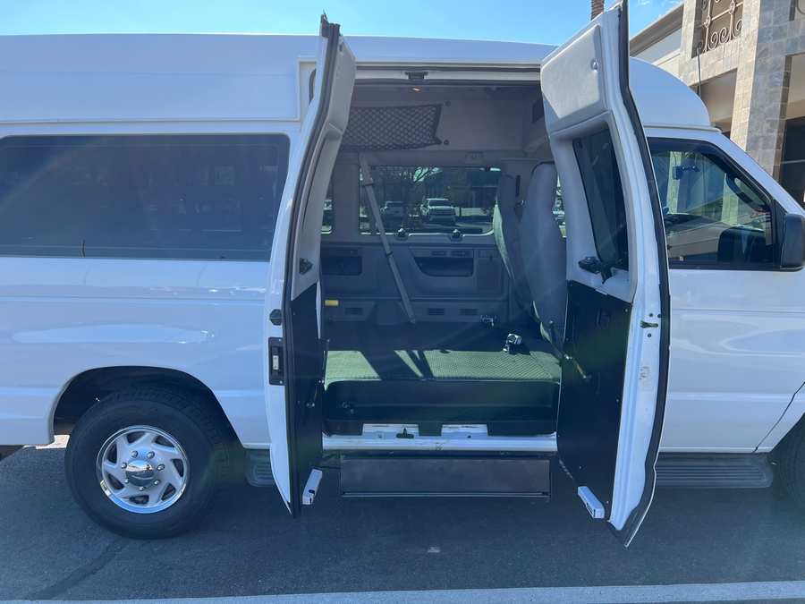 Used 2014 Ford E-Series E-350 SD XL - OTH Side Entry Entry Lift Automatic Ramp