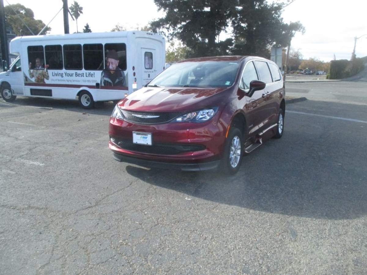 2022 CHRYSLER VOYAGER - Image 5