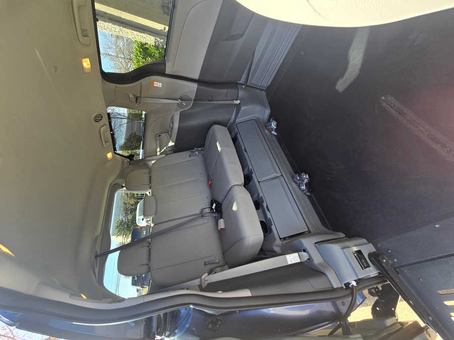 Used 2017 Toyota Sienna XLE - BraunAbility Side Entry Entry Fold Out Automatic Ramp