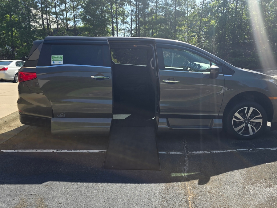 2022 Honda Odyssey Touring - Photo 7