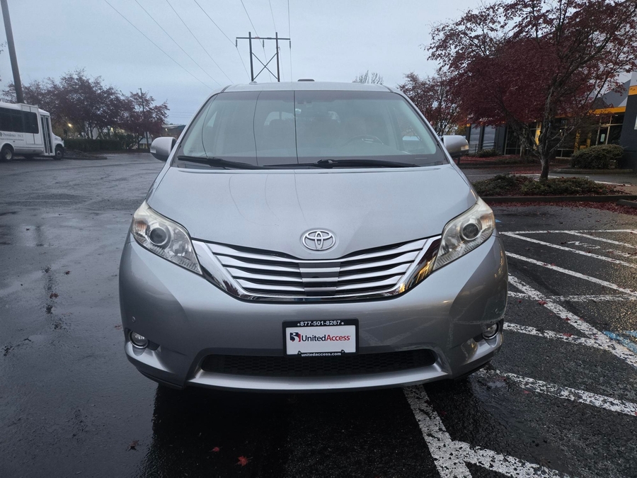 Used 2013 Toyota Sienna Limited - VMI Side Entry Entry In Floor Automatic Ramp