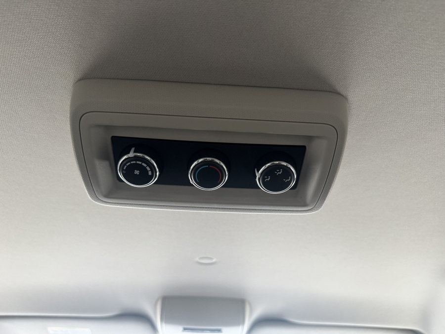 Blue Dodge Grand Caravan image number 3