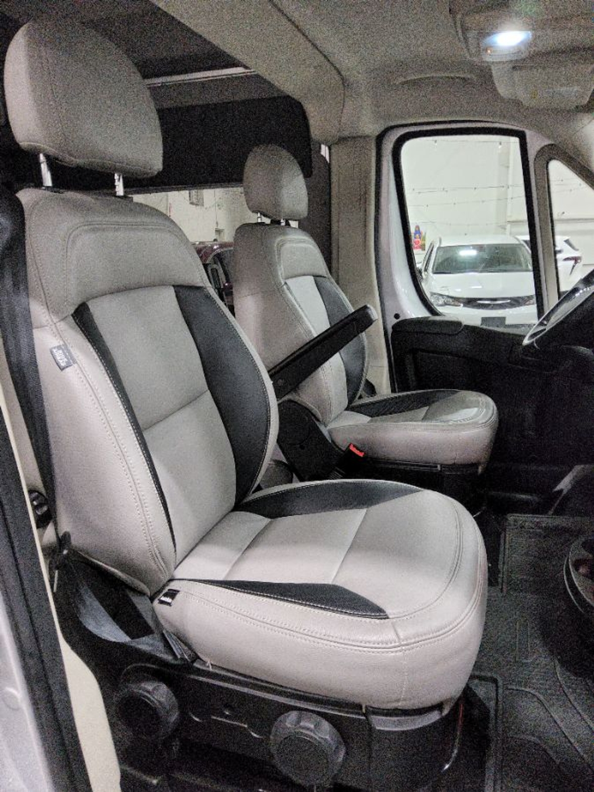 2020 RAM PROMASTER 2500 - Image 16