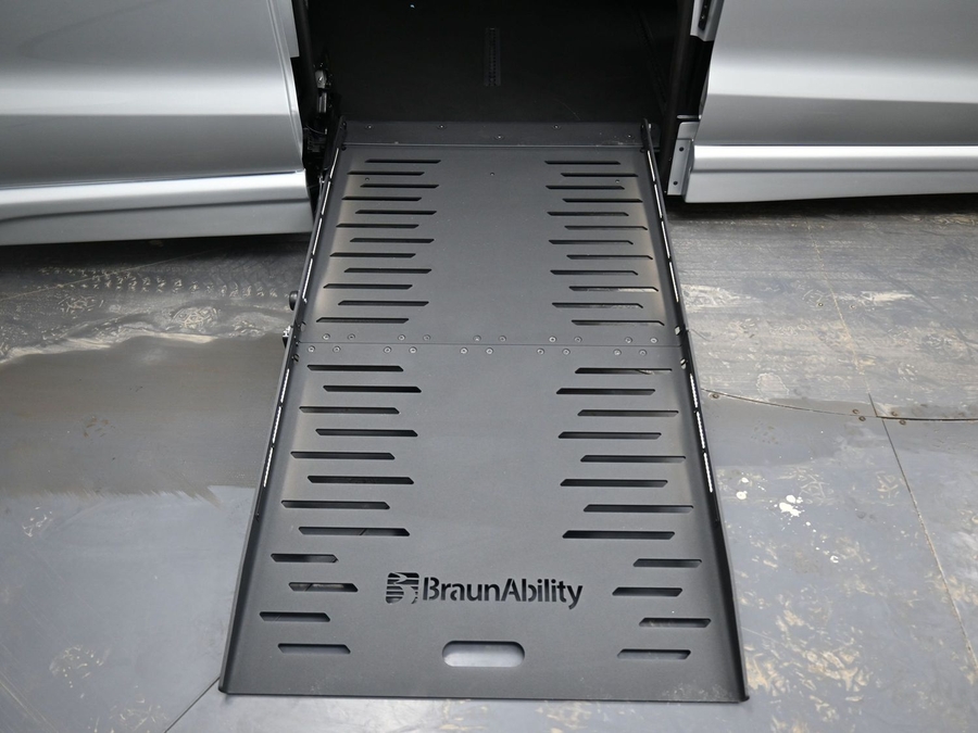 Used 2024 Chrysler Pacifica Touring L - BraunAbility Side Entry Entry Fold Out Automatic Ramp