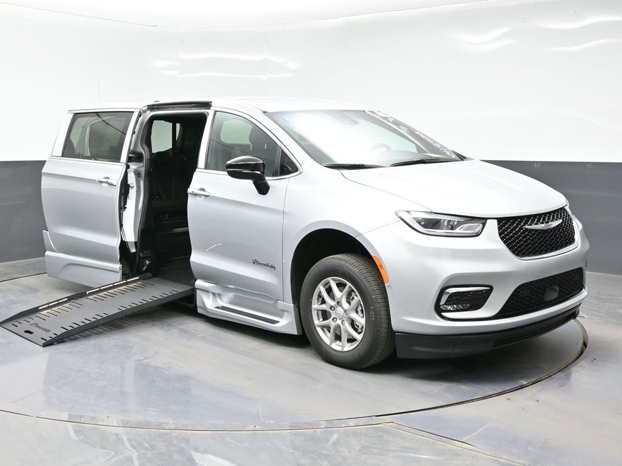 Silver Chrysler Pacifica with Side Entry Automatic Fold Out ramp