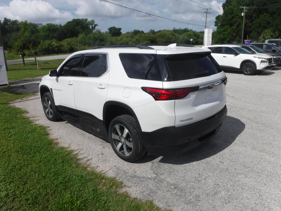 White Chevrolet Traverse image number 6
