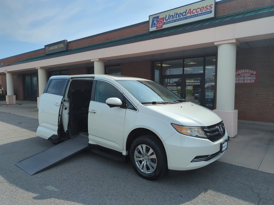 Used 2017 Honda Odyssey EX-L - VMI Side Entry In Floor Automatic Ramp