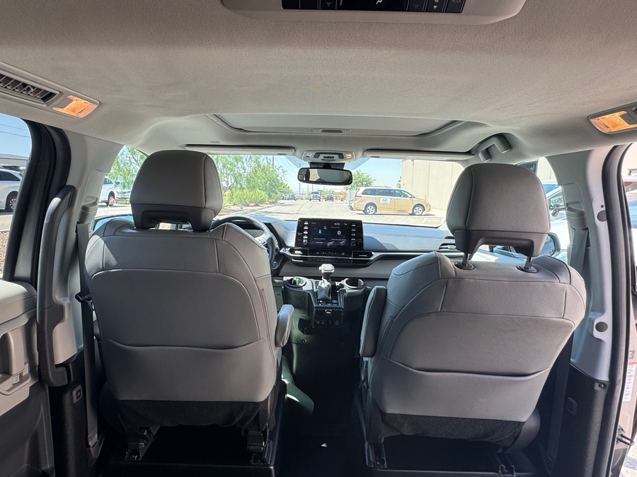 Used 2024 Toyota Sienna Hybrid XLE - BraunAbility Side Entry Entry Fold Out Automatic Ramp