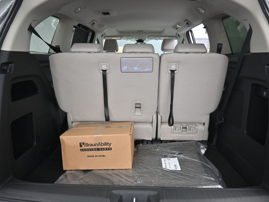 New 2026 Honda Odyssey EX-L - BraunAbility Side Entry Entry In Floor Automatic Ramp