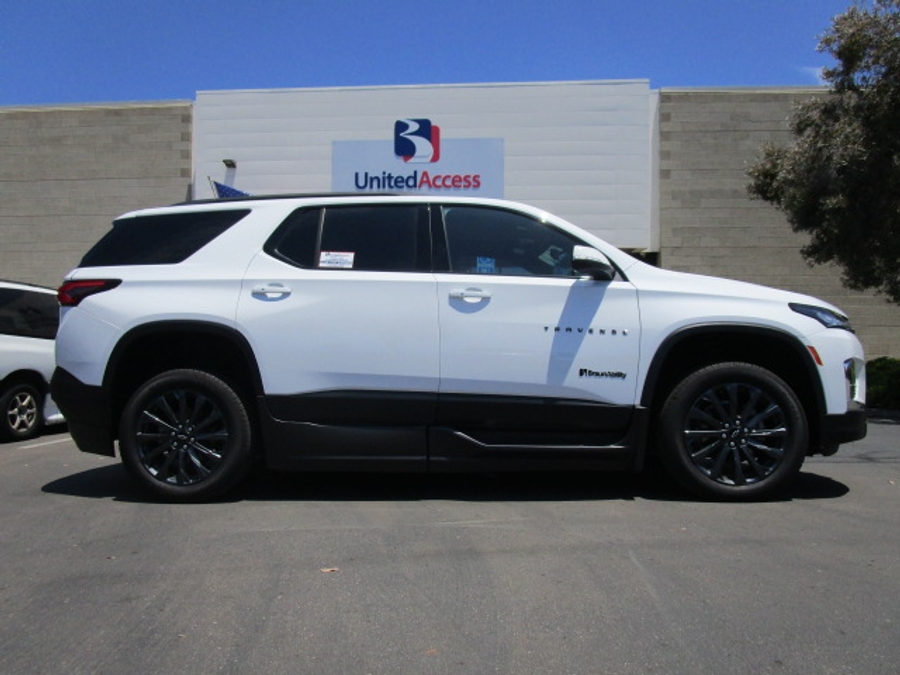 Used 2023 Chevrolet Traverse RS - BraunAbility Side Entry Entry In Floor Automatic Ramp