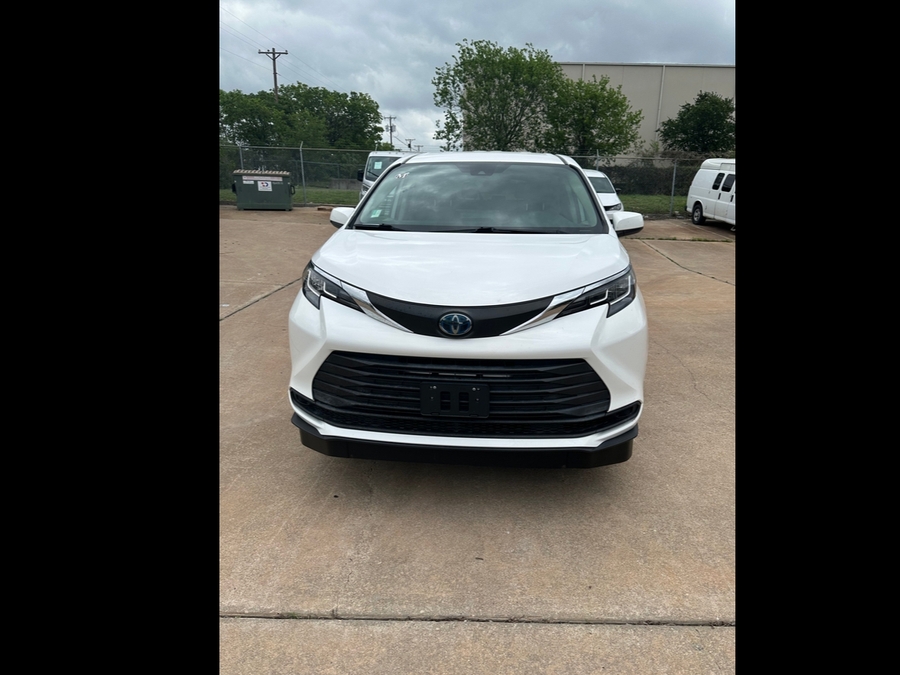 Used 2021 Toyota Sienna Hybrid LE - Vantage Mobility Commercial Side Entry Entry In Floor Manual Ramp