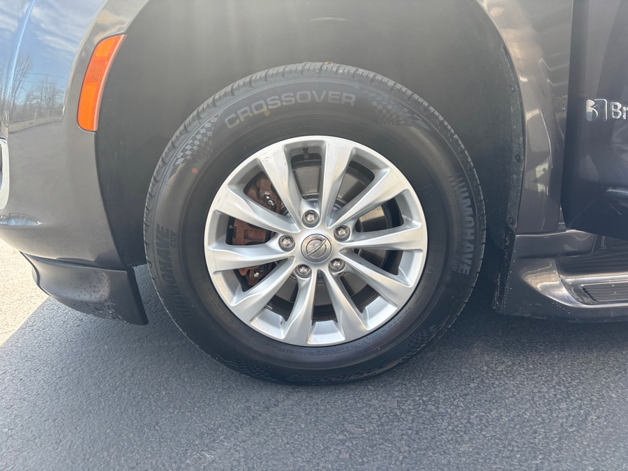 Used 2019 Chrysler Pacifica Touring L - BraunAbility Side Entry Entry Fold Out Automatic Ramp