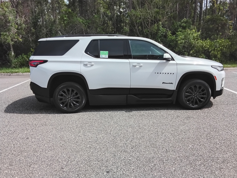 2022 Chevrolet Traverse RS - Photo 10