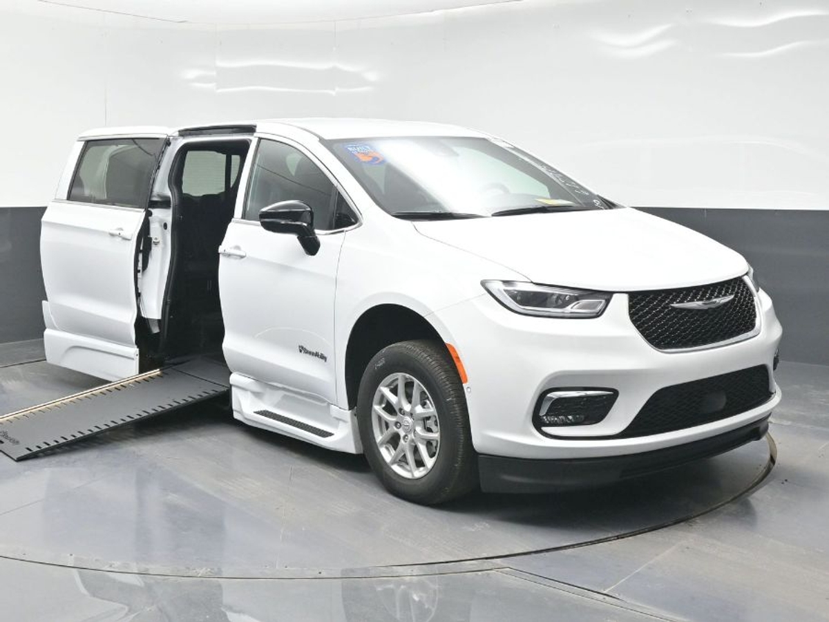 White Chrysler Pacifica with Side Entry Automatic In Floor ramp