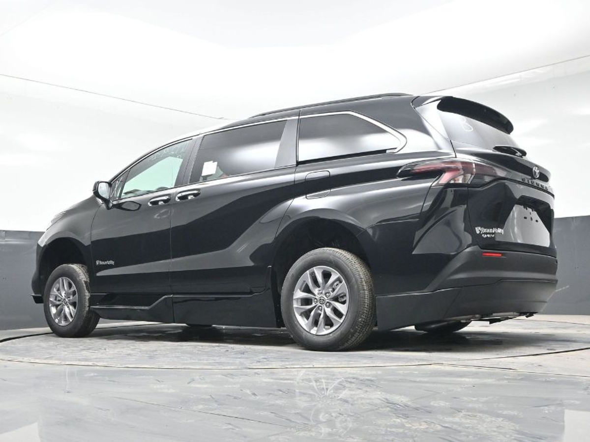 2025 TOYOTA SIENNA - Image 21