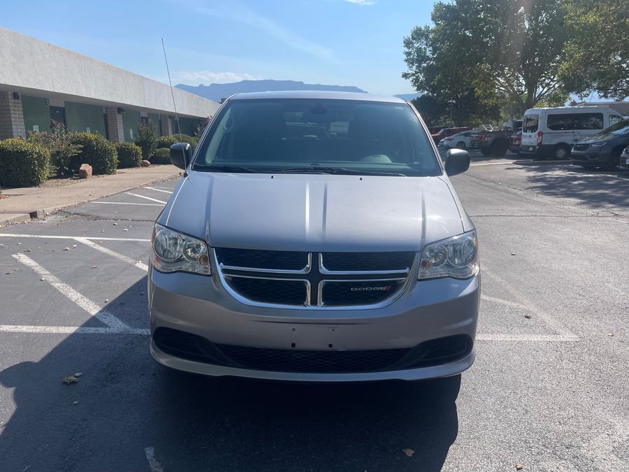 Used 2019 Dodge Grand Caravan SE - International Mobility Rear Entry Entry Fold Out Manual Ramp