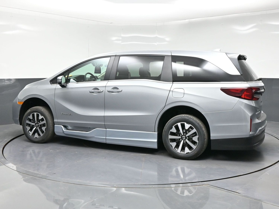 New 2026 Honda Odyssey EX-L - BraunAbility Side Entry In Floor Automatic Ramp