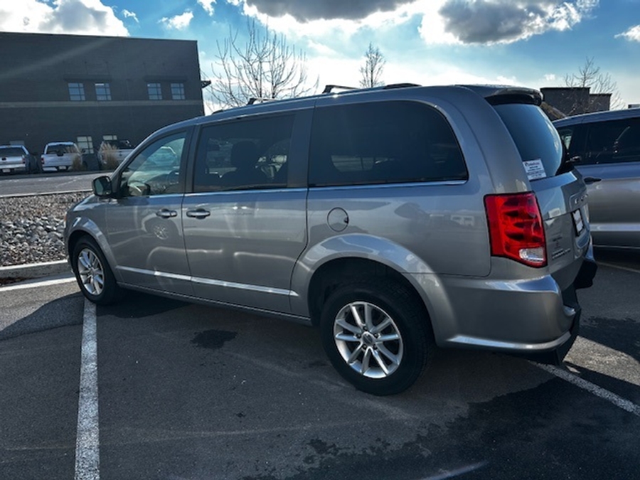 Used 2018 Dodge Grand Caravan SXT - OTH Rear Entry Entry Fold Out Manual Ramp