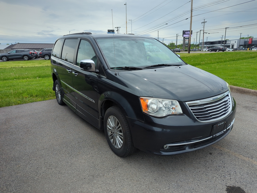 Used 2014 Chrysler Town and Country Touring L - RLX Side Entry Entry In Floor Automatic Ramp