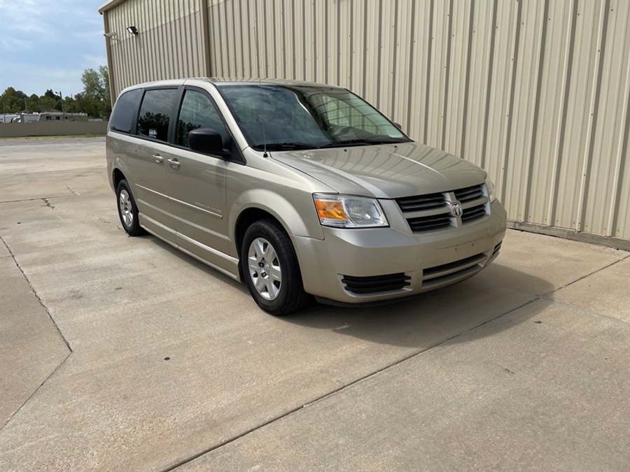 Used 2009 Dodge Grand Caravan SE - BraunAbility Side Entry Fold Out Automatic Ramp