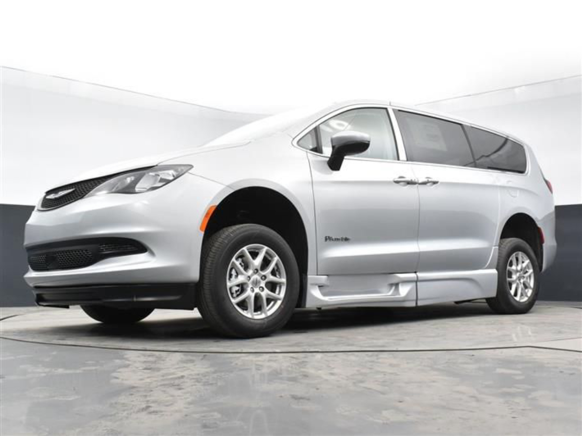 2023 CHRYSLER VOYAGER - Image 18