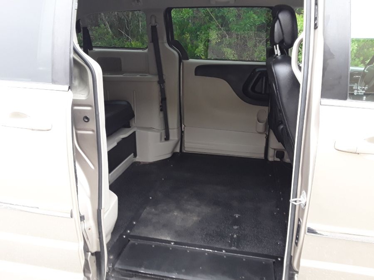 2016 CHRYSLER TOWN AND COUNTRY - Image 7