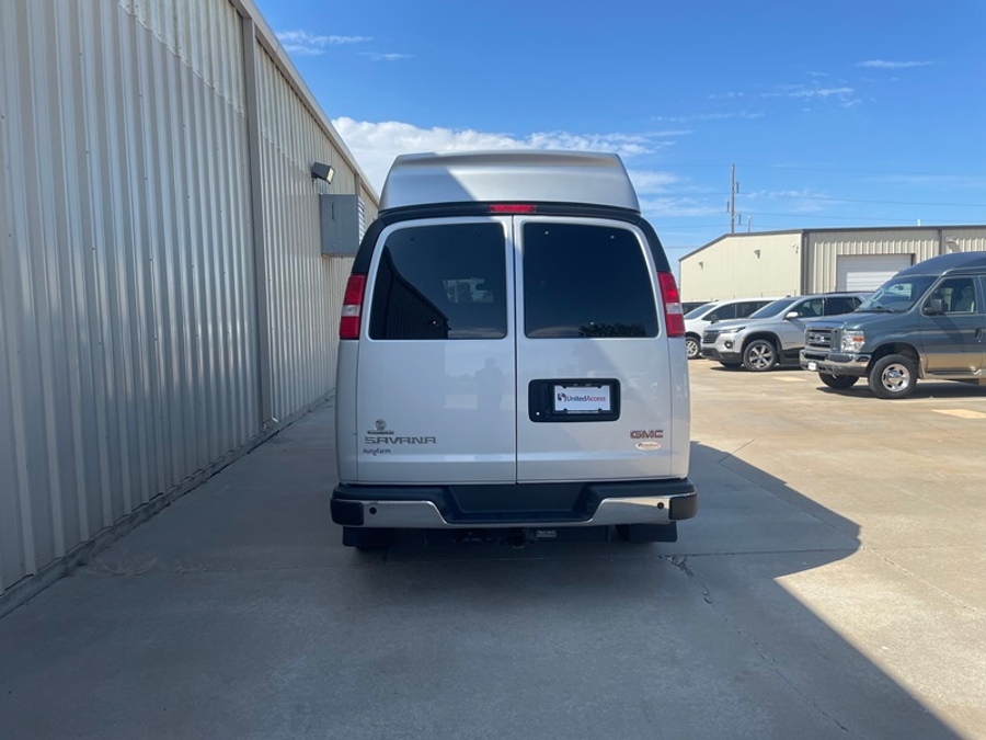 Used 2021 GMC Savana LT 2500 3Door Pass - OTH Side Entry Lift Automatic Ramp