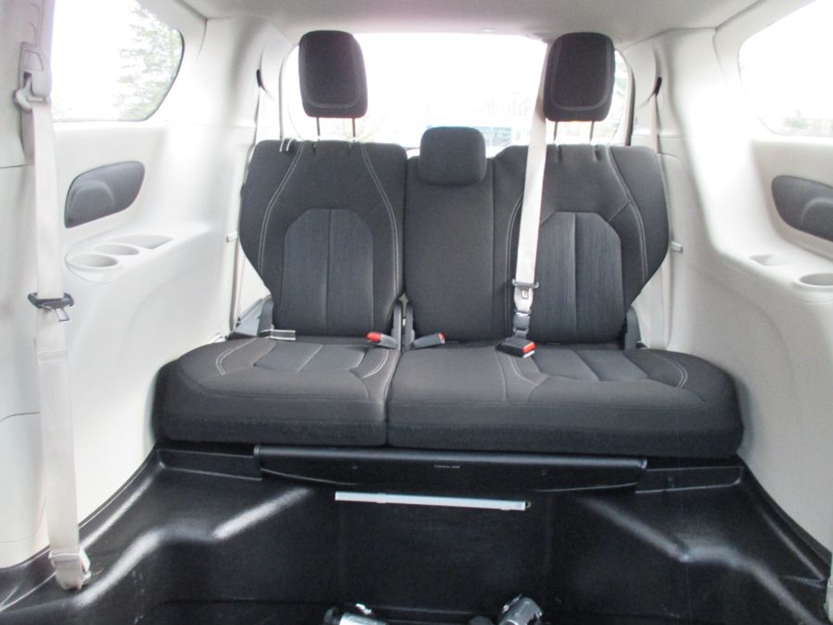 2022 CHRYSLER VOYAGER - Image 12