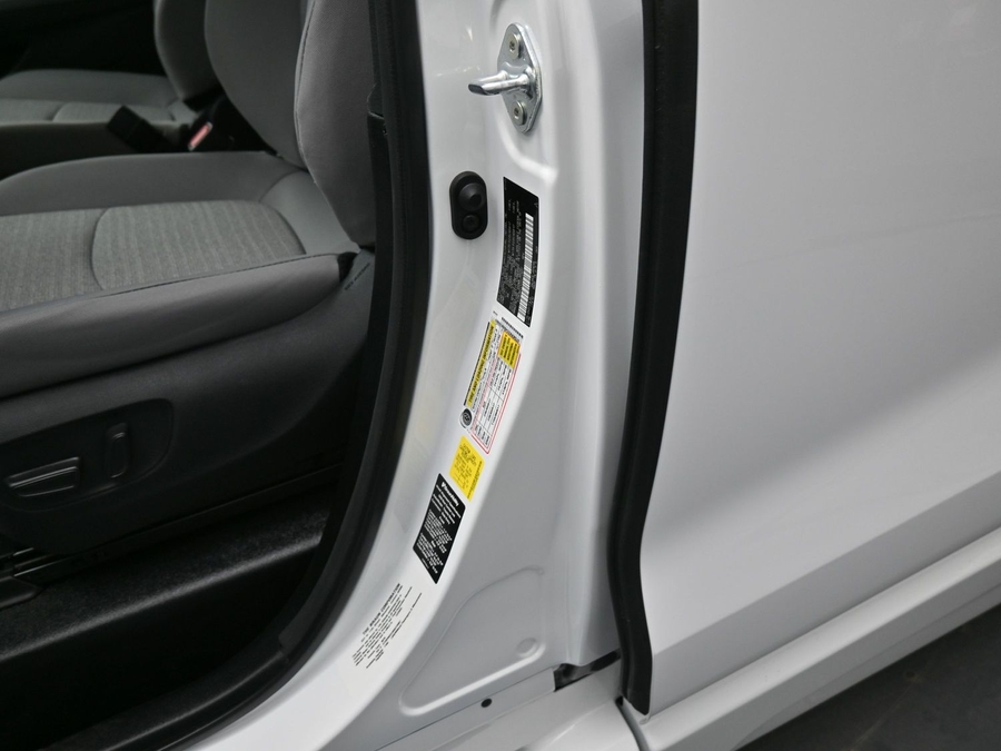 New 2025 Toyota Sienna Hybrid LE - BraunAbility Side Entry Entry Fold Out Automatic Ramp