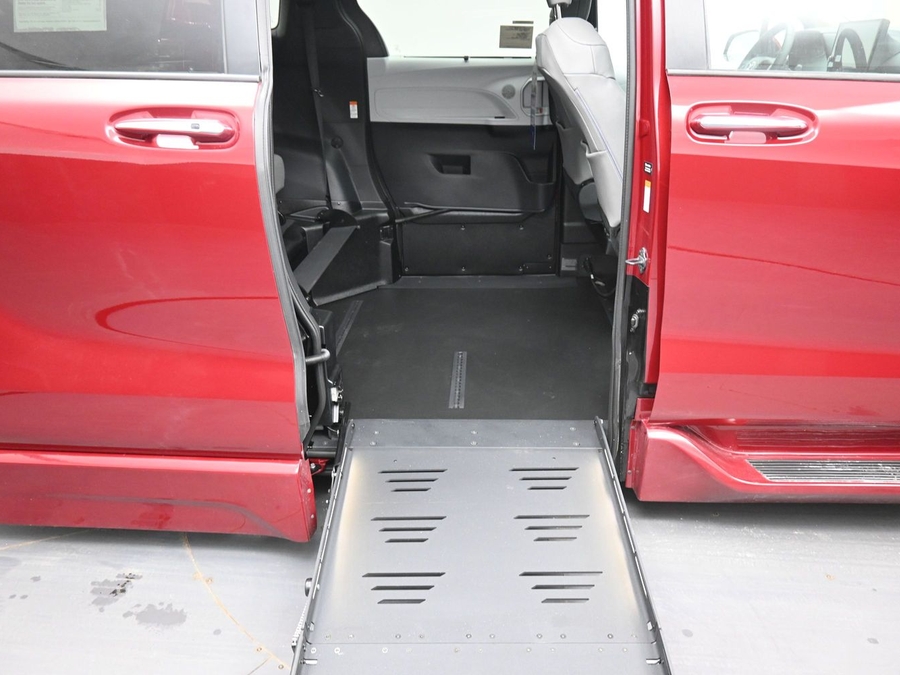 Red Toyota Sienna image number 10