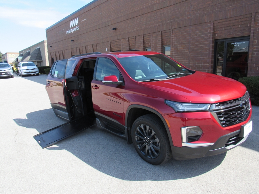 Red Chevrolet Traverse image number 9