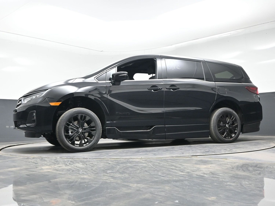 Black Honda Odyssey image number 22
