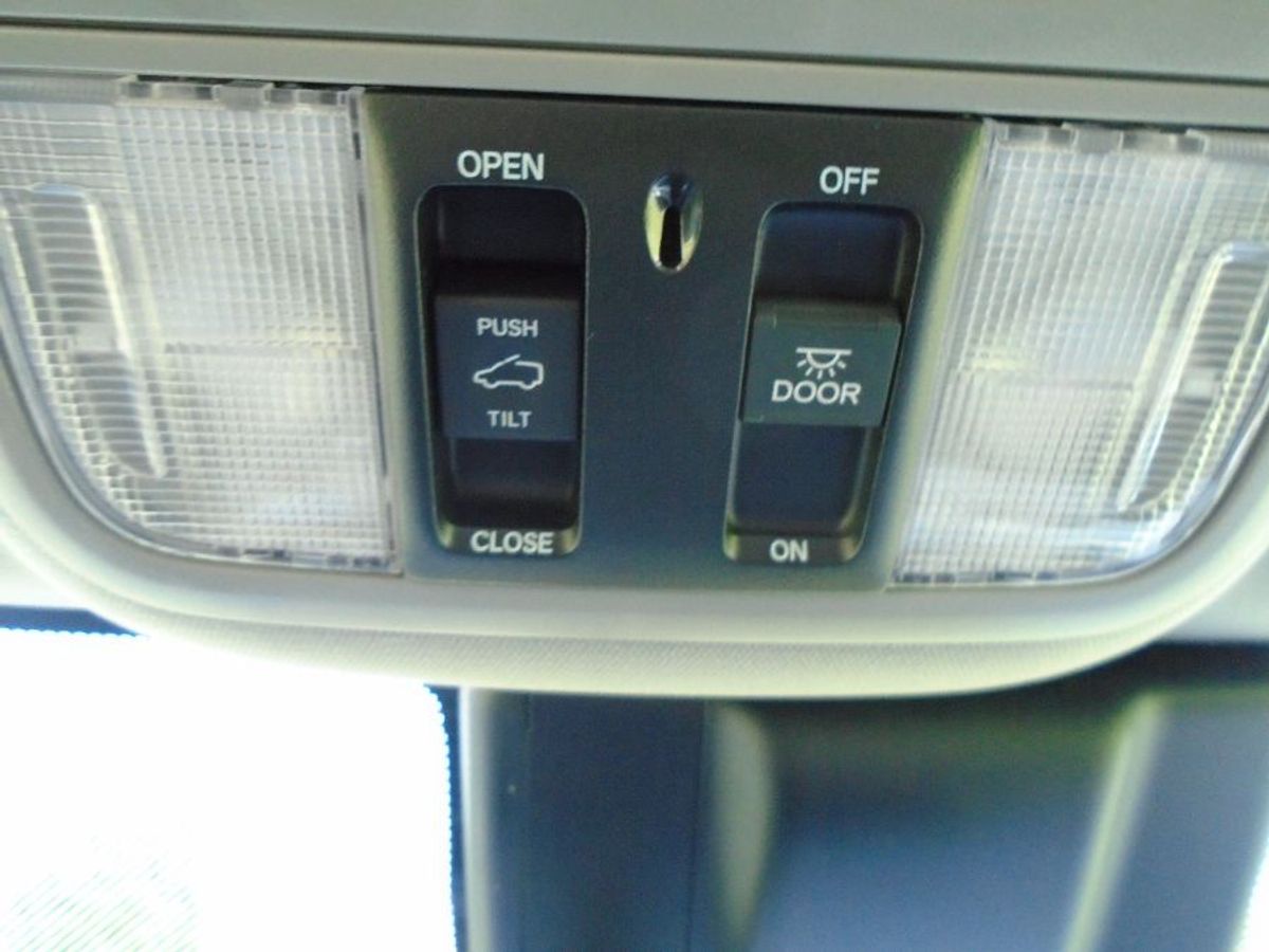 Wheelchair Van Used 2020 Honda Odyssey LB053112B